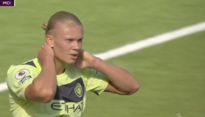  哈兰德戴帽助曼城逆转热刺登顶积分榜  