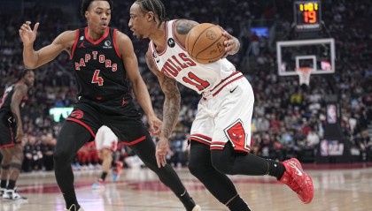  拉文绝平公牛加时负篮网  