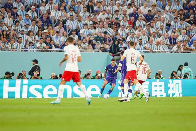  法甲场均观众创新高，多支球队票房飙升  