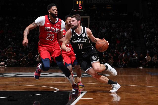  艾顿22篮板创生涯新高，开拓者不敌鹈鹕仍顽强  